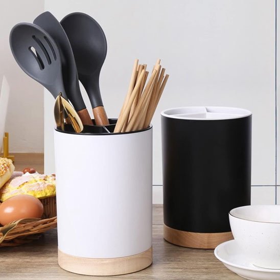 Pot ustensiles cuisine  